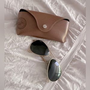 Ray ban aviator sunglasses